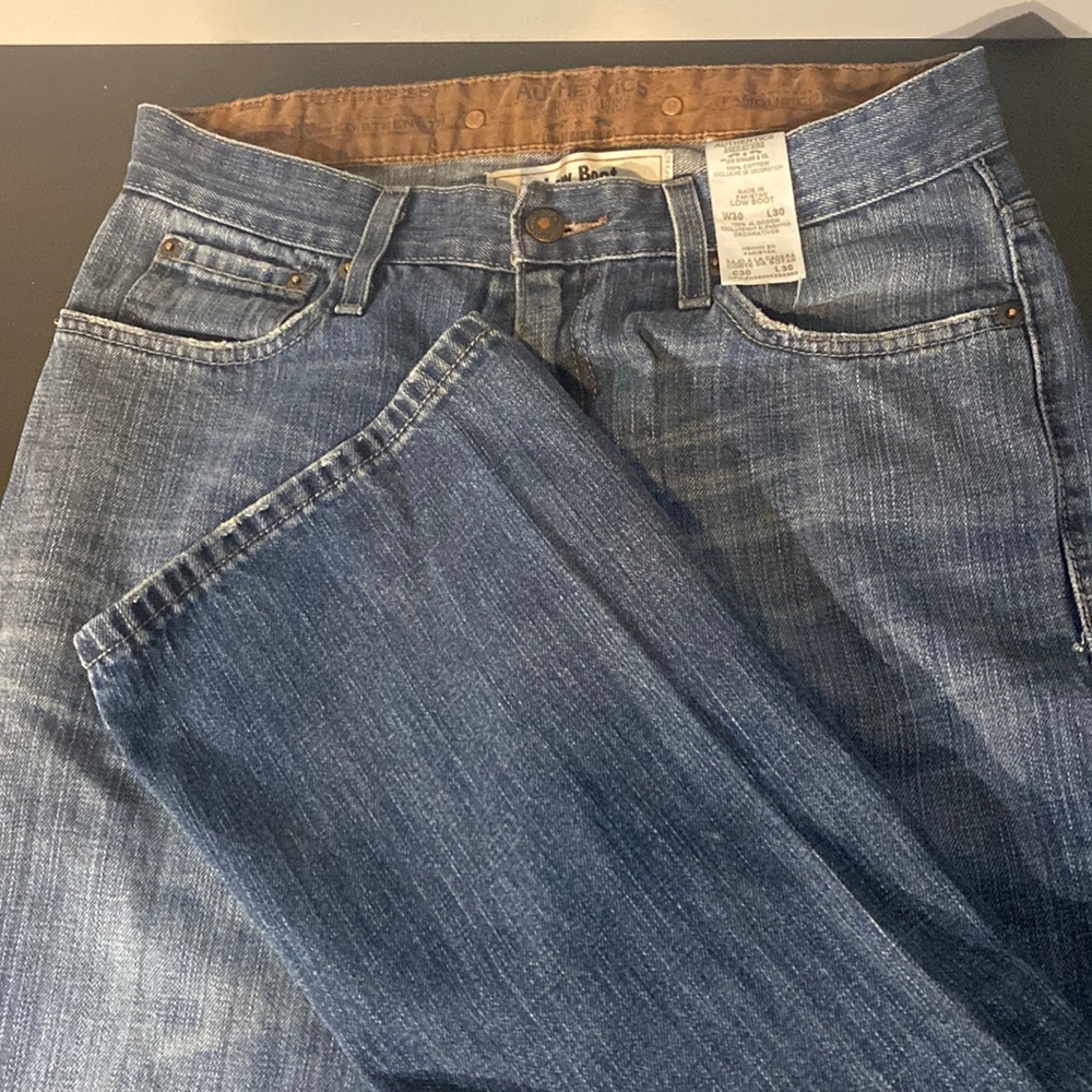 Levi authentic signature low boot cut jeans 30x30